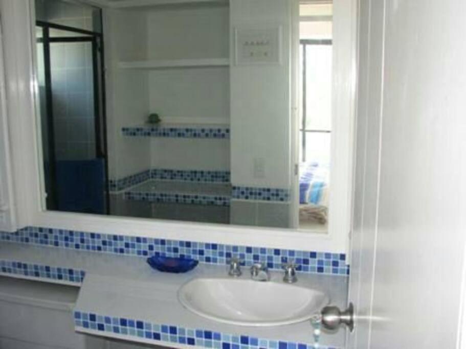 Apartamento En Frente Al Mar Con Piscina San Andrés