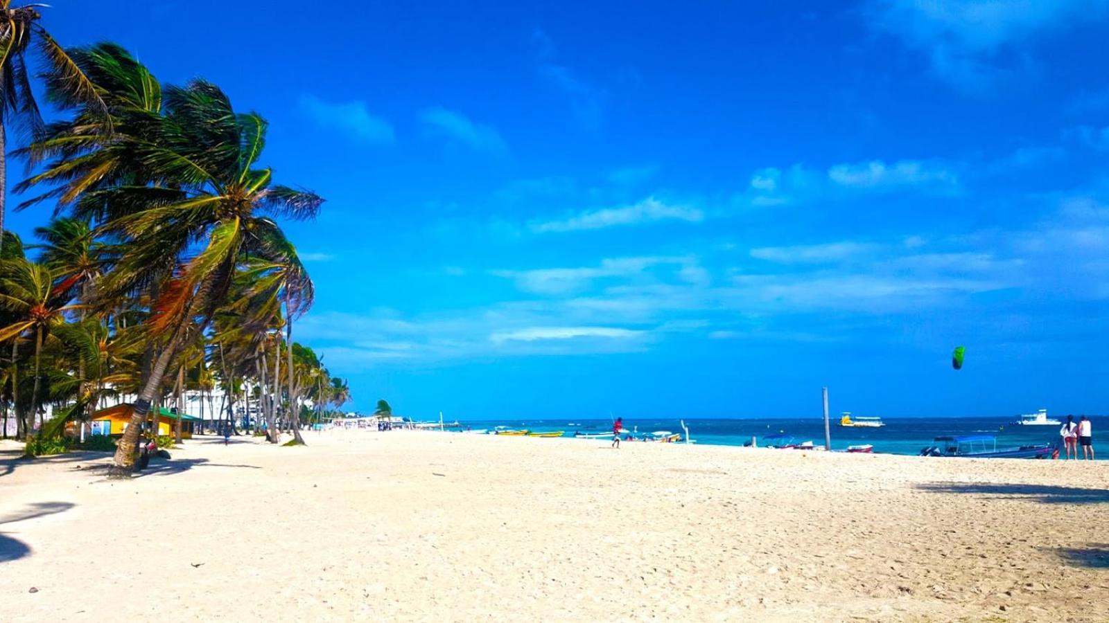 Apartamento En Frente Al Mar Con Piscina San Andrés